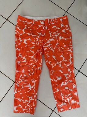 Ann Taylor Coral and White Floral Capri Pants
